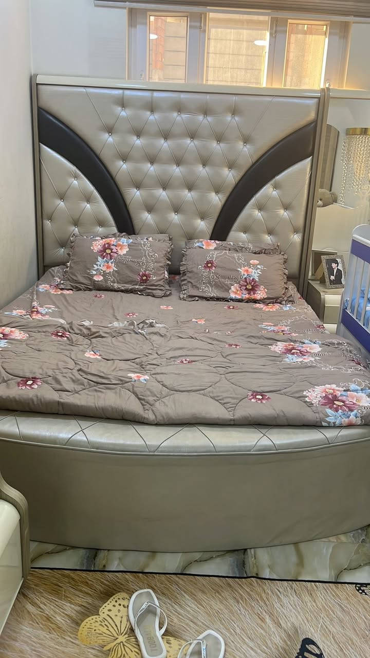 للبيع  بعقوبه الجديده  الجديده


**إذا كنت صاحب هذا الإعلان وتريد حذفه لأي سبب، رجاءا أرسل رسالة إلى الدعم الفني**