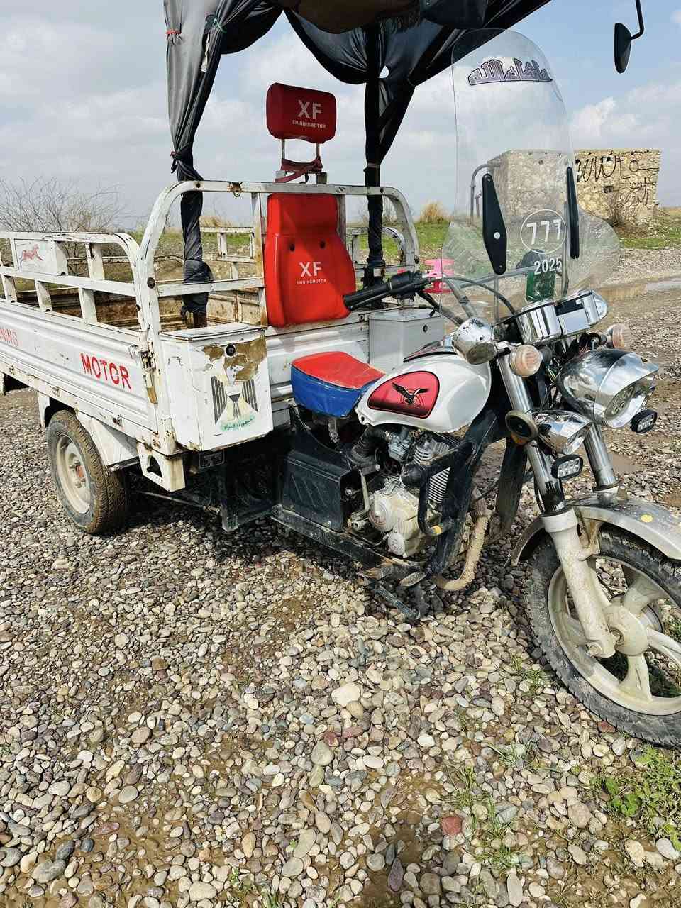 السلام عليكم ستوته للبيع شرط النضافه مابيهه نقص برغي محرك 25 سعر مليون وربع وبيها مجال هـ ***********
