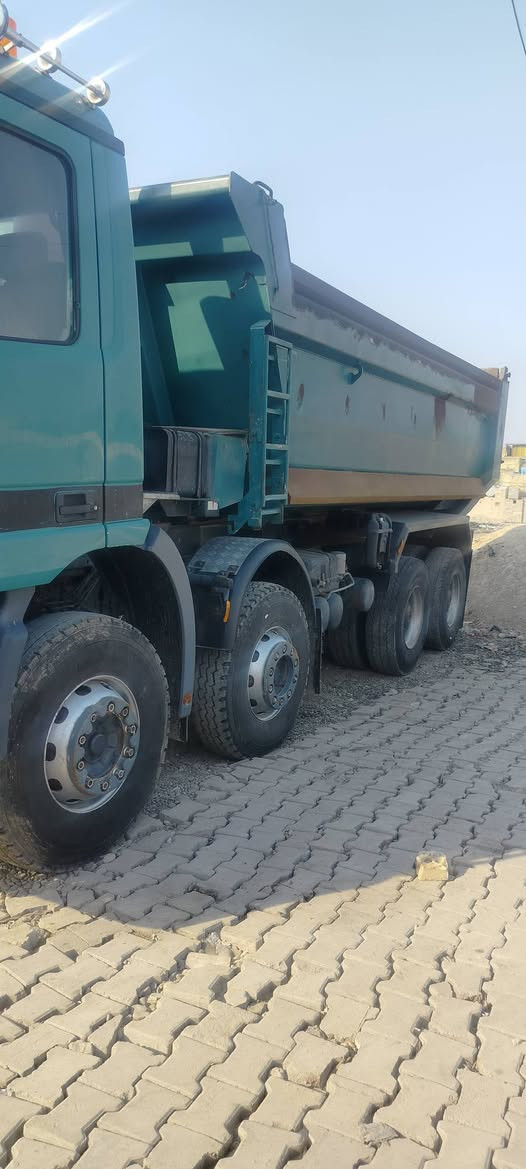 اكتروز موديل 2003اصل رقم بغداد بأسمي سنويتهه لحد 27ما معلايه مربوطه قاطره ومقطوره كيركهربائي مجموعة جي اف خمس ورگات حجم 43 و41 رقمي ***********
