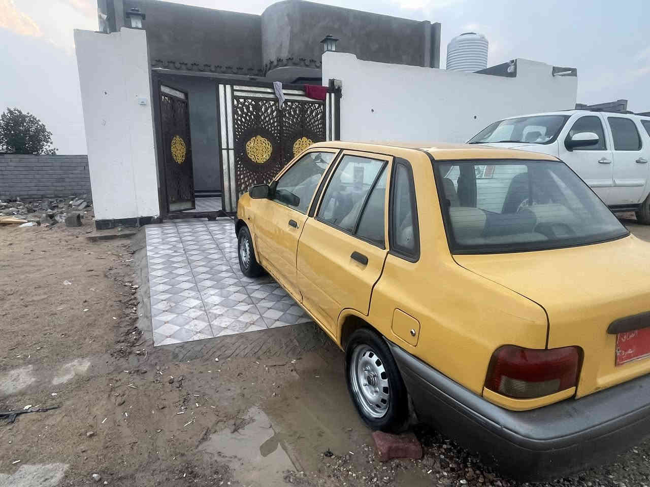 السلام عليكم سايبه موديل 2012مكينه بيع خيط تبخير كير حلو حداديه 50/100تبريد شقال راعيه مو جود بل بصره السعر 14وبيه مجال المكان البصره الزبير 
للتصال ***********
