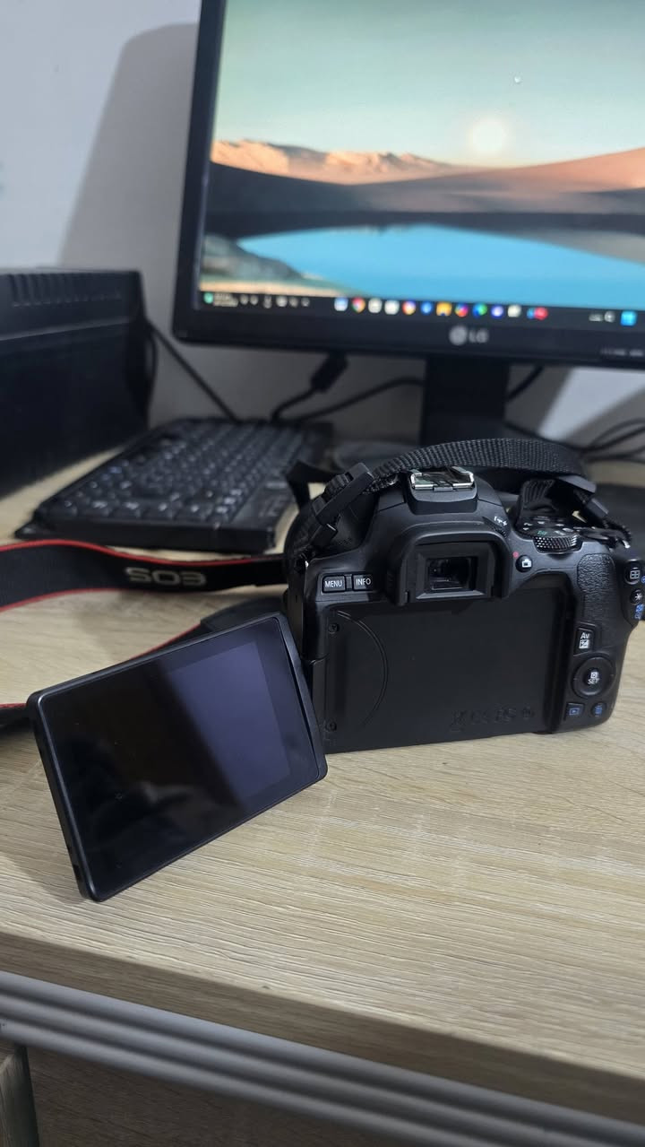 🔴كانون D250 .. استخدام ايام بسيطه
عدسة 55_18
ملحقات كامله ...... ذي قار 
***********
