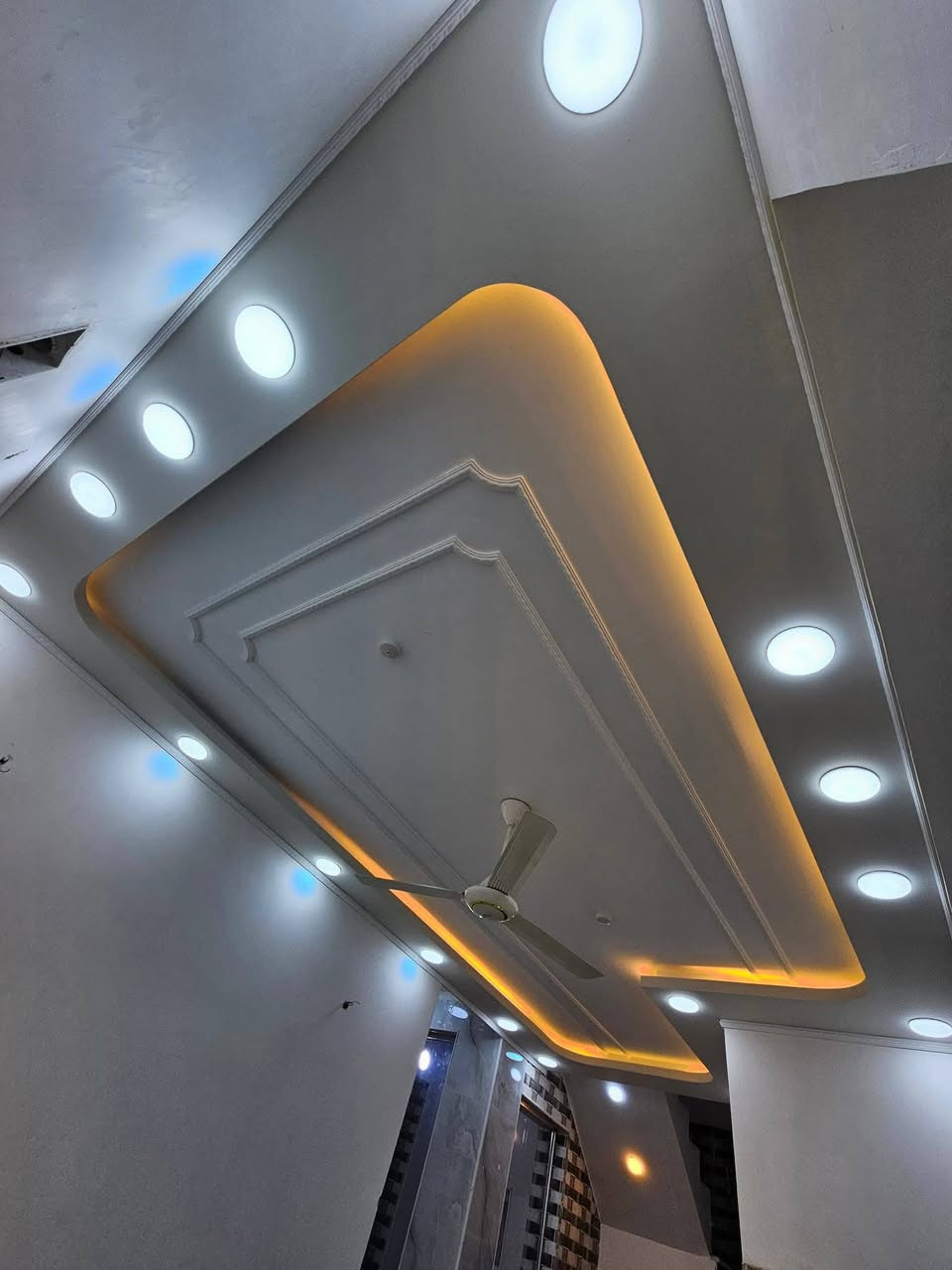 العمل داخل كربلاء فقط الرقم للستفسار او واتساب ***********
