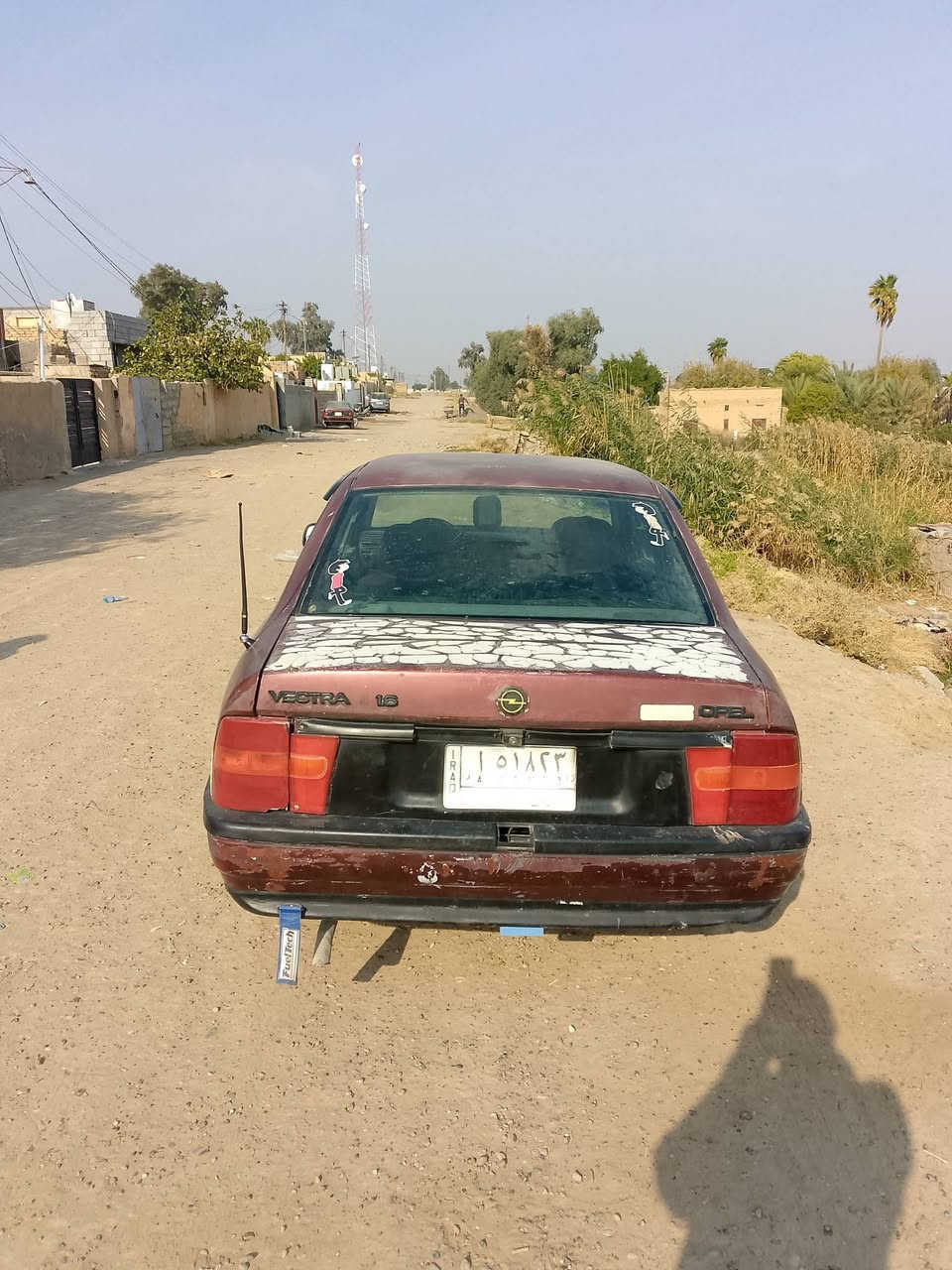 اوبل فيكترا موديل 89البيع السياره معمره واكفه علا صبغ بس مكينه بيه تبخير شويه بدون  تنقيص رقم ادياله سنويه 27مشروع وطني السعر 25بيه مجال شويه العنوان سامراء اتصال ***********
