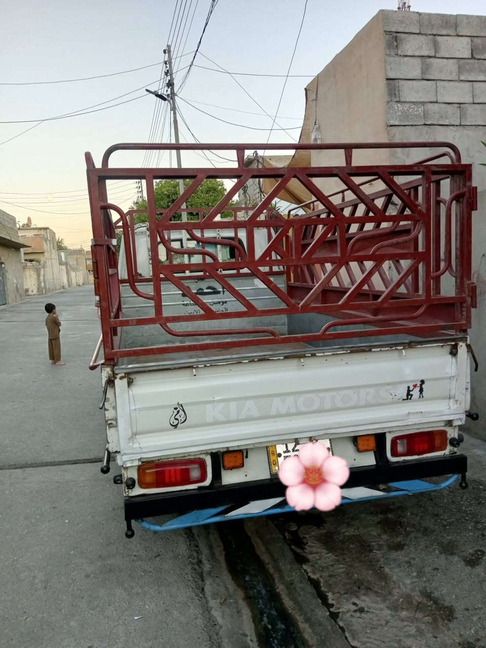 السلام عليكم كيه بزون 2002رقم دولي نينوى حصة كاز شرط التحويل من الشرعي السياره نضيفة على وضع الشركة القماره بلا صبغ البودي مصبوغ مو عيب الشاصي من يم الطبلات شرط بس من ورا القاعدة بي كص السعر 85 بلا مرواس وبيع نقط بدون اقصاد  ***********كورك ***********اسيا
