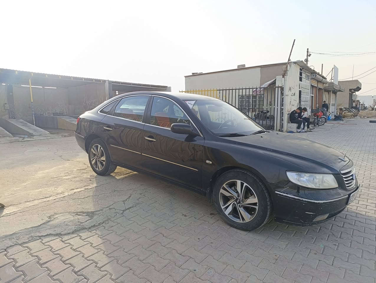 سلام عليكم
للبيع هونداي ازيرا موديل 2009 رقم اربيل دولي جديد سياره بيها صبغ أقل الحزام بدون دواخل اني ابيع حزام  سياره كير مكينه حداديه تبريد تخم تأير كلها شرط مكان السياره كركوك السعر 82 بي مجال مراوس هم ترهم ***********
