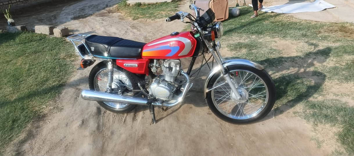 للبيع كلك مكان رفاعي مكفوله عشاير 450 وبيها مجال نضافه فول
***********
