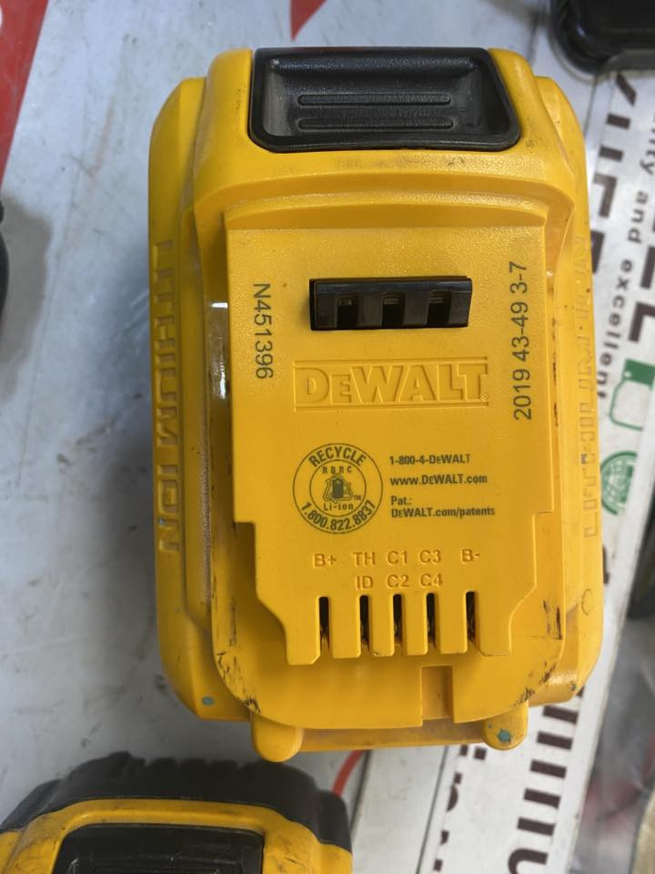 سلام عليكم. دريل شحن انباك  البيع دريل معا. بطاريات ثنين  بدون شاحنه البيع السعر خاص
***********
