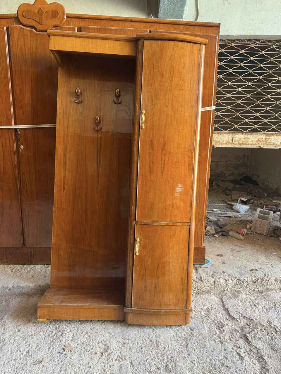 سلام عليكم
غرفه اخشاب عراقي شغل ثقيل الوجه 5ملم وداخل 5 ملم الغرفه ثكيله بمعنى الكلمه الغرفه كامله ما بيه اي نقص المناميه مالته بلوك ٦ جسر ٦ رجلين لمعه مالته مفوله بس ما مبينه لان تراب صاير عليه 

مكان الغرفه واسط العزيزيه 

(السعر مليون وميه)بيه مجال بسيط كلش 

توجد خدمه توصيل لكافه المحافظات 

للستفسار مراسلت الصفحه او الاتصال على الرقام التاليه 

***********

***********
