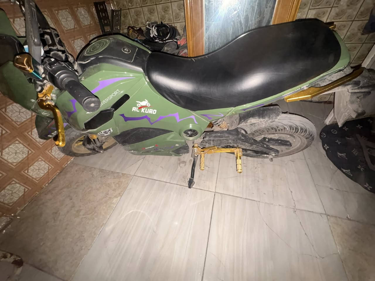 دراجة قفاز ٦ بطاريات مابيها عطل سعر ٩٠٠ مكان حي اور


**إذا كنت صاحب هذا الإعلان وتريد حذفه لأي سبب، رجاءا أرسل رسالة إلى الدعم الفني**