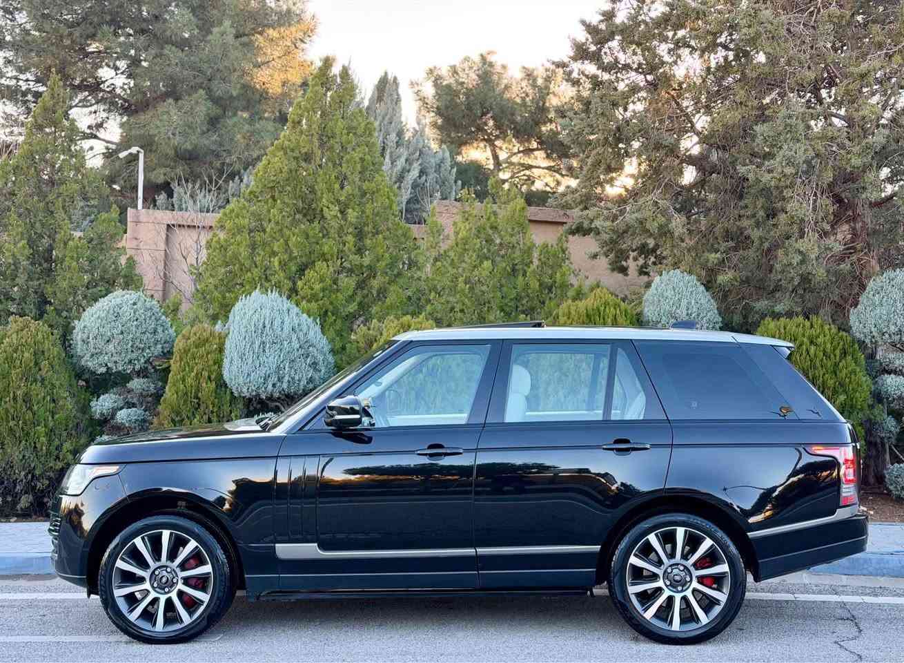 Range Rover Voge   2017 autobiography

خليجي شريكه سردار زمان دولي بصمتين موجود

سيارة اسود  سقف  رصاصي بلادي

ملاحظه:سياره من شريكه ايدوحده بشرط احلي من صور اذا مجان هيج اطيك مصروفك سياره كلش جديد

سعر مناسب ماكو نظافه بي هيج سعر ٣٤٨ بلاش بلاش ورقه مجال

❌سياره بدون صبوغ بدون تبديل بدون رصعه بدون شخت ❌بشرت حتي دعميات بشرت مابيها صبغ 
 
فول مواصفات

رانج روفر فوك  
 موديل 2017 
ماشيه 120 الف كم 
محرك ٨ سلنر سوبر جارج اقوه محرك مكفوله كفاله
-----------------------------
مواصفات 
بانوراما
سترين تحكم
داخل  جلد كريمي داخل جديد 100/100   
كشنات جلد كهرباء و خزن
كشن تدفئه تبريد
دواخل ليد ٨ الون
مراية رادار
صندق شفت
٥كاميرا
بصمه
كير اوتوماتيك و عادي و سبورت
اربع نضام دفع رباعي
دبلات جبريس حسب رغبه تريد سياره عاليه وناصيه
بريك بصمه 
_________________________________________
كير و محرك بشرط مابي اي نواقص تبريد تاقم صدر كله بشرت ترايى حتي بصره  دينار مابيها مصرف

سياره رقم دهوك بي اسمي سنوي رقم  جديد تحويل بشرت
____________________________________

سعر  ٣٤٨ مجال بسيط ما كو هيجي بالسوق 

مكان سياره سليمانيه

***********
***********

************************************************
Range Rover Voge 

نرخى مناسب بلاش   ٣٤٨ ورقه مجال بسيط 
سەیارەکە ڕەشی سەقف ڕەساسی بیلاد 
  تيبيني : سه ياره له سه ر ده قى شه ريكه ى ماوه ته وه هيج شتيكى ده ستكارى نه كراوه هه موو بيلاديه سه ياره كه له ره سمه كان جوانتره 

مه كينه ى ٨ بستونى سوبره جارج  
 
موصفات فول 

سلايد
سلاجه
120 هه زار كم روشتووه
كوشن هيتر
كوشن جلدو ناو كريمى داخلى ١٠٠/١٠٠   
كوشن كاره باو خه زن 
سندوق شفت
ناو ليد و ٨ ره نك
شاشه
 ٥كاميرا
ده بله كانى جوبه به رزو نزم ٣ موده
سوكان فوليوم 
گير ئوتوماتيك و عادى و سبورت
موصفاتى ره نج مه عروفه .......
_______________________________________
گيرو مه كينه ى به شه رت يه ك خه له لى تيانيه بى نو قسانيه ته بريد تاقم بيش به شه رت تاقم تايه و ويلى شه ريكه تازه يه يه

سه ياره كه ره قه م دهوكه ته حويل و وكاله ى به شه رته سه نه وى ره قه مى تازه يه  تا ٢٠٣٠ به ناوى خومانه
______________________________________
بى بوياغ بى كرانه و بى سارد ده عمى بو ده عمى به شه رت قه تره بوياغى نيه ته نانه ت ده عميه كانيشى بوياغ نيه به شه رت

سعرى  ٣٤٨   ورقه و مجاليكى كه م 

***********
*********** السليمانية, العراق
