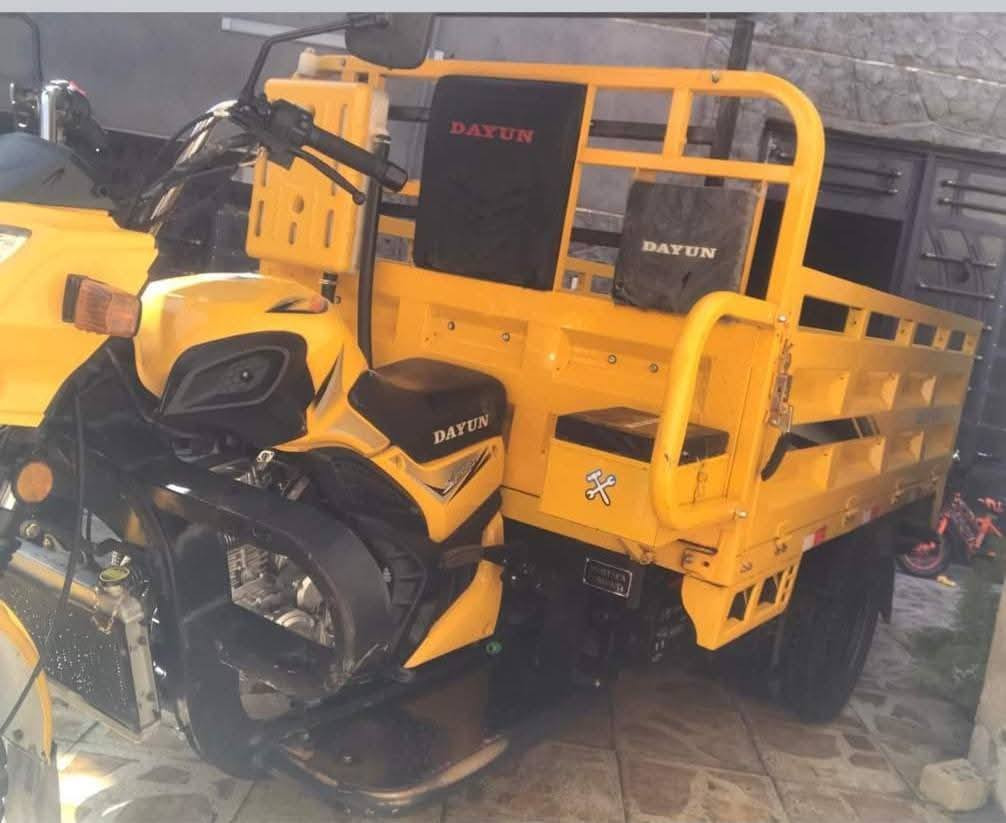 اسويه البيع نظيفه مكاني بغداد موديل. ٢٠٢٣.  سعره ثلاثه ونص ***********
