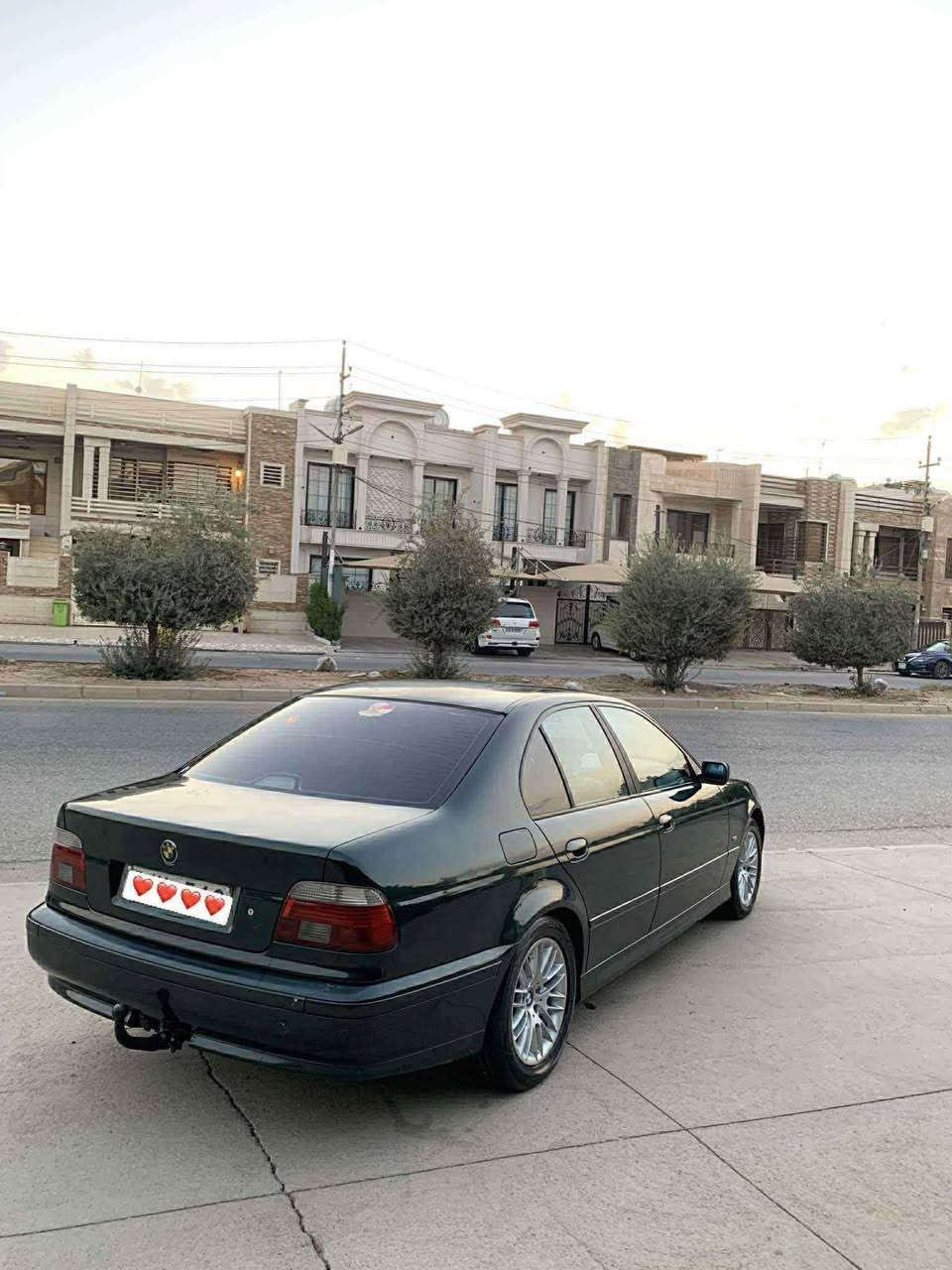 BMW  525   model 2002 
‎فول مواسەفات. ماشاللە لۆک دەبڵ دیجیتاڵ
‎سێ گێڕە (ئۆتۆماتیک ـ عادی ـ سپۆڕت )
‎بەسس سڵایت نیە 
‎گير و مةكينةي و تةبريد بةشةرت ٤تاية و ويلي لوكي لةسةرة  مةنةفست ئةسلي ٢٠٢١داخيل بوة. هةموو گياني بةشةرت.  سةياركة مالي دوستة بي مةسروفة
شوين هةولير
گؤرينةوةش دةكةم بةشتيك بةدلم بي
سعر ٦٩مةجاليكي كةم

بؤ پيوندي كردن تةنها لةوتساب
وتساب ***********
وتساب***********
*********** أربيل, العراق
