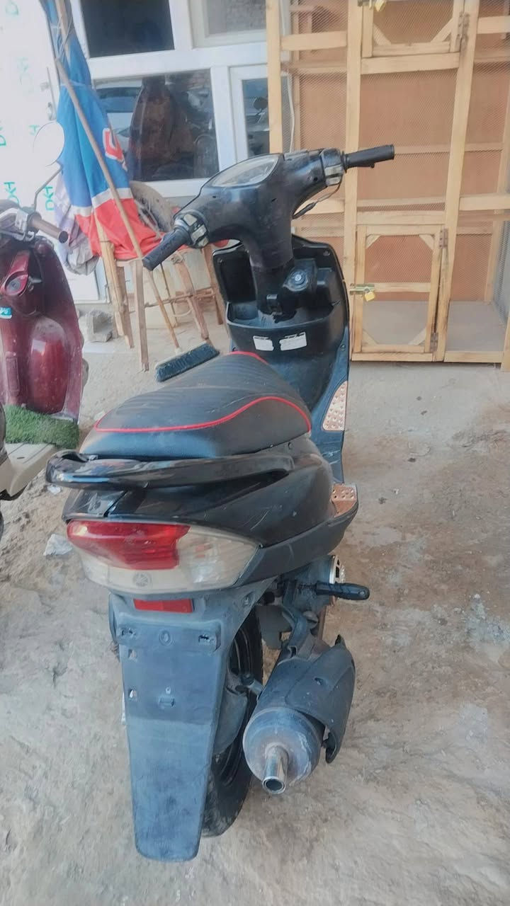 سلام عليكم دراجه ماكس عدله لبيع
دراجه حلوه ختم واحد تريد تفاصيل اكثل 
***********
