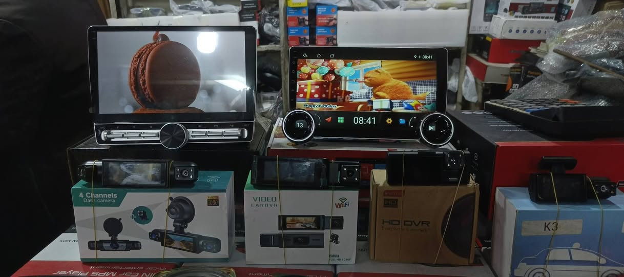 غراض سياره وتكاتك ودراجات نواع الغراض حلوه رخيصه  داخل بغداد فقط توصل عله هاذه رقم وتساب ***********
