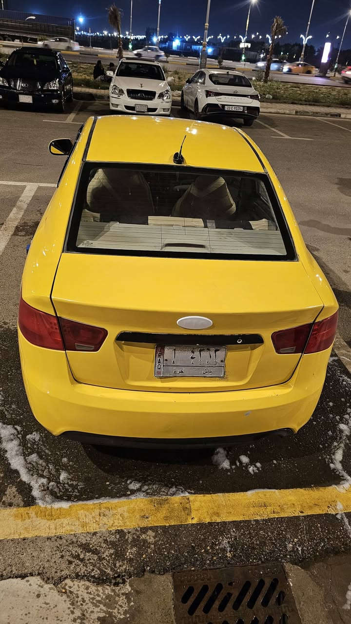 السلام عليكم فورتي مودي 2010  وارد امريكي بيها بنيد وجاملغ رقم بابل الماني تحويا ثاني يوم مصفره هيئه وغرامه مكينه 2000 كير مكينه حداديه  تخم تاير تبريد مكفولات السياره كل نقص مابيها السعر 70 وبيها مجال مكاني كربله ***********
***********
