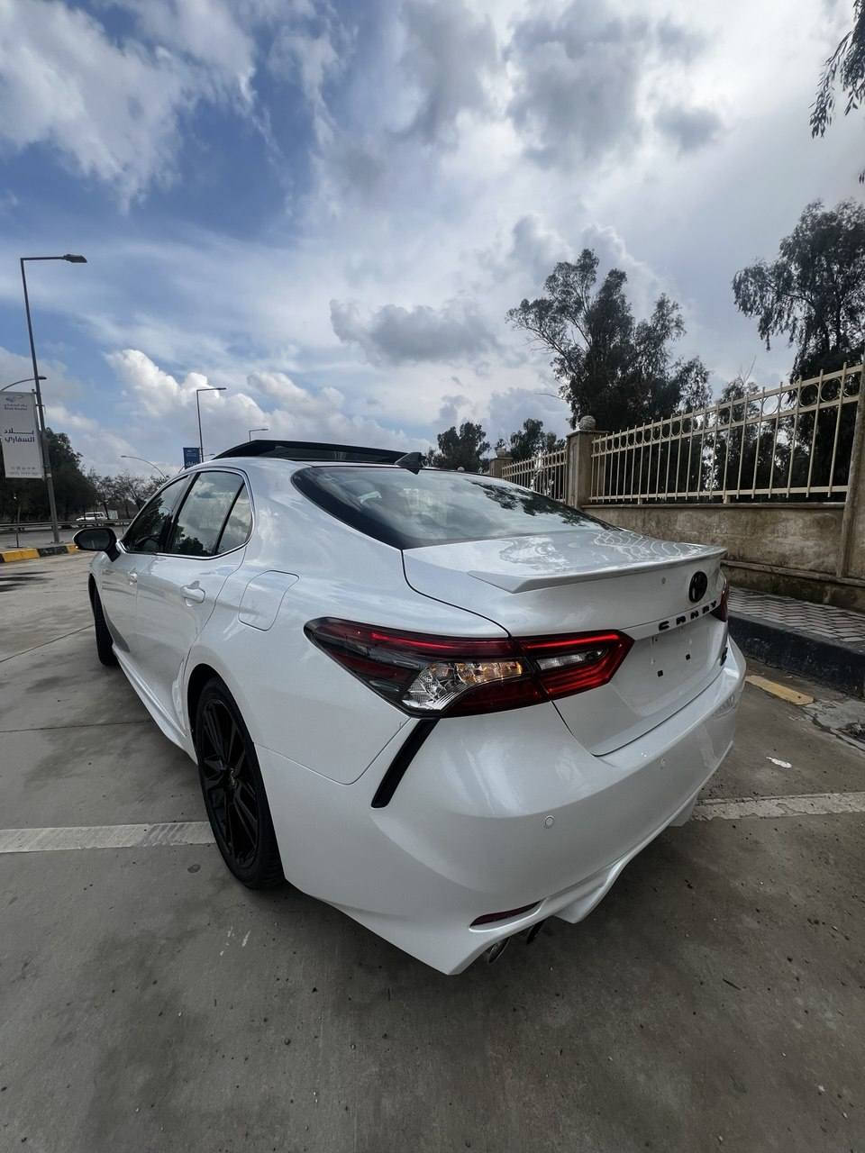 السلام عليكم و رحمة الله و بركاته
Toyota Camry 2024 AWD XSE

 الموديل: 2024

المسافة المقطوعة: 35 الف

سعة المحرك: 4 سلندر (2500cc) 

وارد امريكي.

المواصفات: (1/1)

بانوراما

بصمة

بصمة تشغيل عن بعد

شاشة كبيرة

سستم نظام (jbl) 

كشنات تبريد و تدفئة

الكشنات الأمامية كهرب

خمس كامرات

داتا شو

تبريد قطعتين

هاندبريك بصمة

حساسات أمامية و خلفية

رادار امامي

رادار جانبي

توقف ذاتي

ثلاثة أنظمة قيادة (eco-normal-sport)

الضرر:

بدون ايرباك

بدون صبغ بشرط حتى الدعاميات

فقط تعديل بي دي ار (pdr) مكانين + تعديل براس الشاصي جهة السايق على كد اصبعين شرط

رقم الشاصي:

4t1k61bk4ru115469

رقم كاتي (تترقم شمالي)

السعر: $265 و بيها مجال للطيبين

بيع فقط
مكان السيارة: موصل

موبايل: ***********
