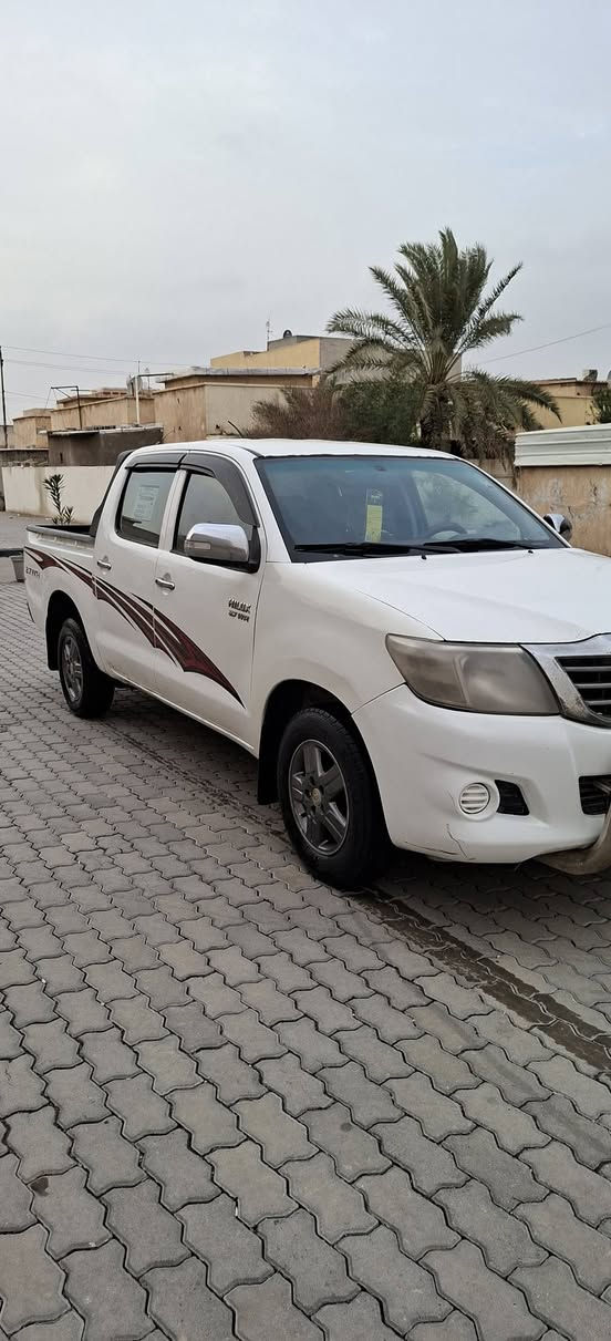 سلام عليكم بيكم فلاونزه للبيع موديل 2014رقم البصره مشروع وطني تحويل مباشر السياره مكفوله مكينه وكير حداديه طخم تاير شاصي كفاله تبريد ثلج داخل جديد السعر 165 المكان البصره ***********  // ***********
