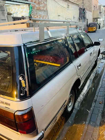 سلام عليكم سياره مكفوله من كير محرك تحويل مباشر رقم. ديالى  تخم تاير  السعر قفل 65$ لحد يخابر اقل من هذا السعر بس يكول بيه مجال اسده بوجها كلكم اخوتي والتعليق مالي شغل بي للاتصال *********** مكاني بغداد ساحه النصر
