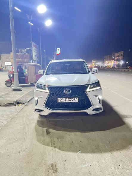 سلام عليكم لكزز للبيع مو ديل 2016 مكفوله كفاله عامه من كلشي مايشه 100 سياره كلش جديده فول مو اصفات للخير يعني مزوعه مو اصفات مكان بغداد رقم سليمانيه بسمي تحويل 
***********
