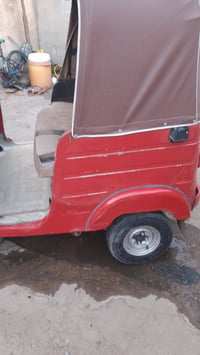 تكتك 18 البيع 07714895229