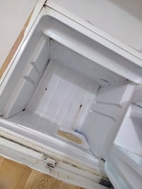 ثلاجه • نضيفه • بغداد