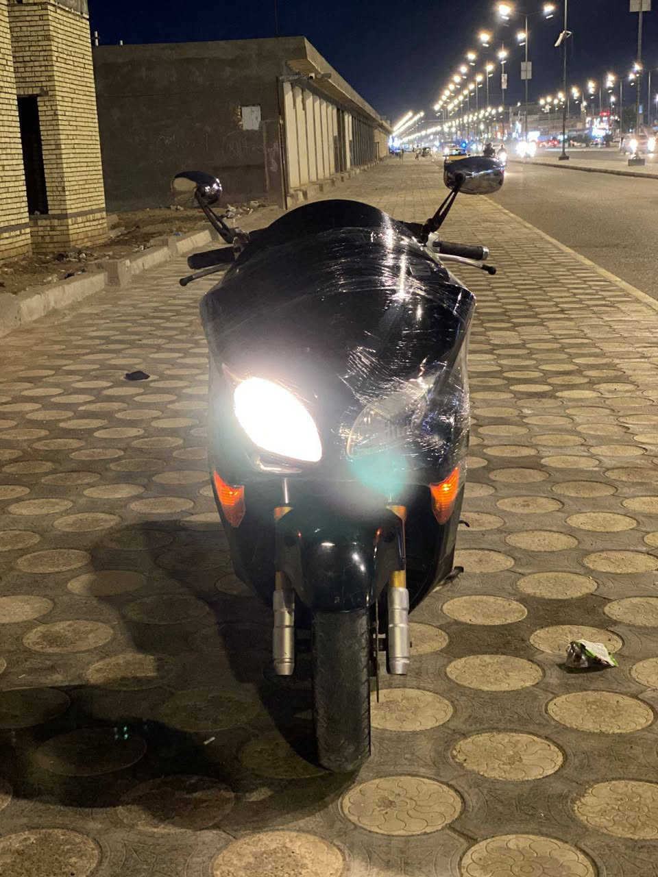 سلام عليكم دراجه فورزه
دراجه وراق كاملات
0.9
دراجه ما مفتوحه كلها بلاد
ا. Np3
دراجه عله وضع الشركه 
الرون 1ونص ثابت 
بيها صوت اكسن خفيف ولباقي مكفول 
800 وبيها مجال حك الجيه وبخدمت الشراي 
الرقم ***********
