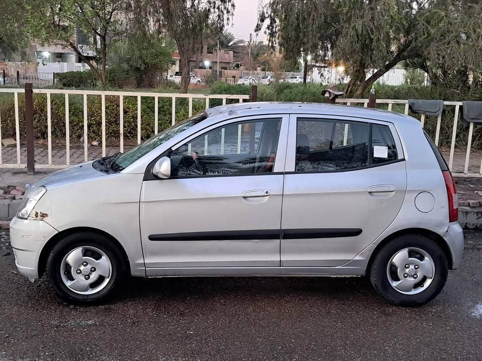 كيا بيكانتو خليجيه موديل 2007 للبيع
محرك 1400 دوش
سيارة نقصها بس صبغ بسبب الجراد وصدر نص عمر سيارة اقتصاديه من ناحيه البانزين
تبريد شغال
جام امامي كهرباء
حساسات خلفيه
كامرا خلفيه
شاشه عاديه
ماشية 85 الف كم
سيارة مال جناي
السعر 58 ورقه وبيها مجال بسيط
سنويه بأسمي عليها غرامه مليون و300 اني ادفعها
رقم

***********
