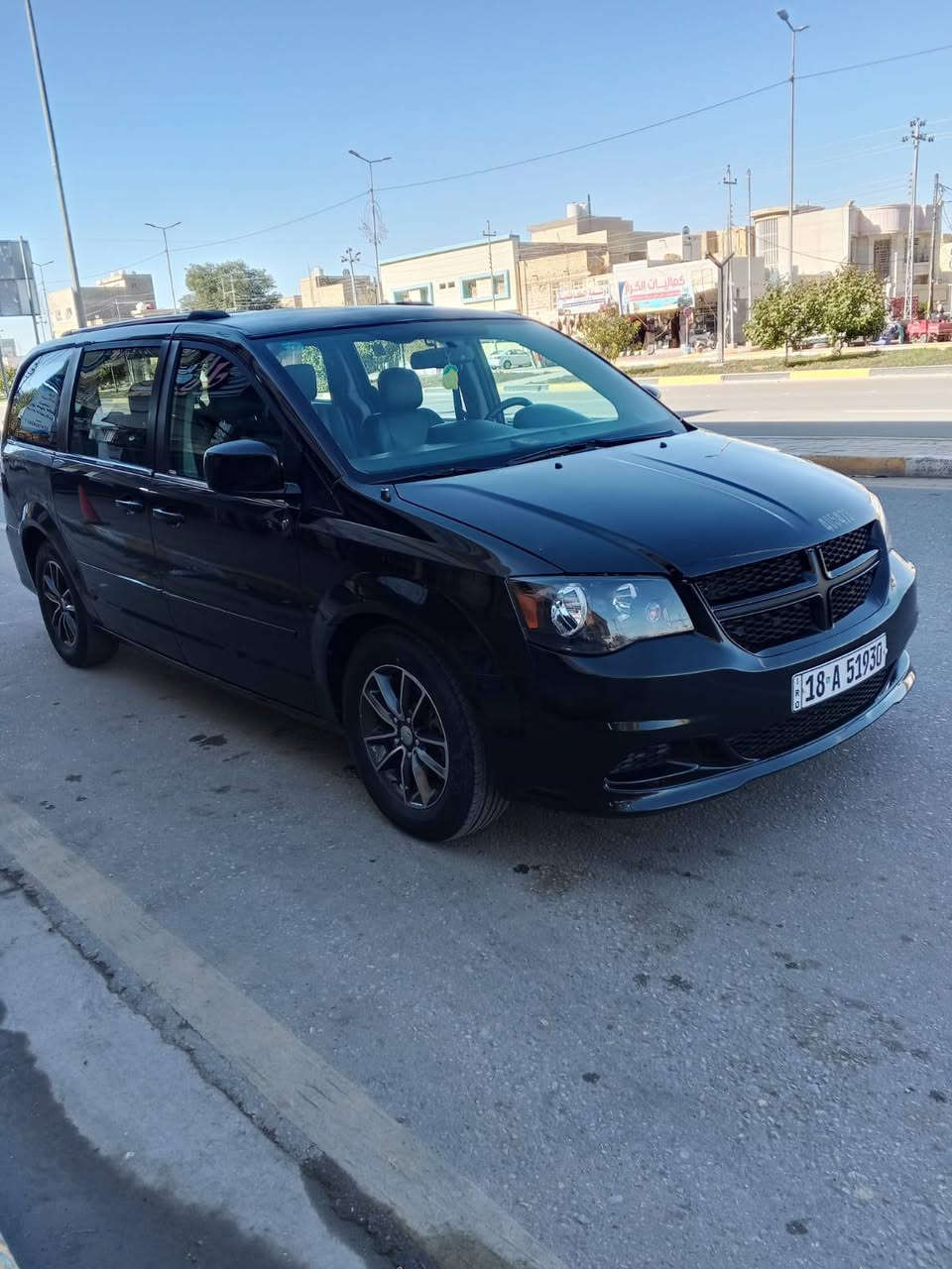 سلام عليكم سياره للبيع دوج موديل 2017 وارد امريكي حادثه  جاملغ امامي بدون دواخل بدون ايرباك سليم كير مكينه كفاله مواصفات فول حجم المكينه 3600 شاشه قلاب تحكم ستيرن ثلاث قطع تبريد سبعه راكب كامره جنطه كهرباء ابواب كهرباء كشنات جلد كشنات كهرباء بيها مكانات صبغ اثر جراد  تخم تاير حداديه تبريد ثلج السعر 137بيها مجال مكاني كربلاء
رقم //***********// الهاتف
