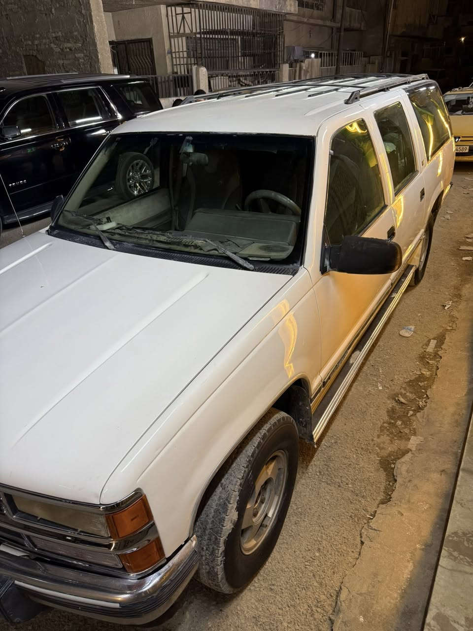 السلام عليكم اخوان حي إم سي سوبر بان موديل1994 السيارة مال بيت ومعمرهة بالكامل يعني تشغل وتطلع 
السيارة صبغ عام و منضومة اضائة جديدة كلة جديد من لايت وبك لايت شباك امامي جديد كابرينا جديدة تايوان بحالة جيدة ودوشمة جديدة 
السعر 41 ورقة والشراي يدلل 
العنوان بغداد كمب سارة قرب نادي المشرق 
السيارة باسمي وتحويل مباشر وأي غرامات اني ادفعهة 
رقم صاحب السيارة ***********
