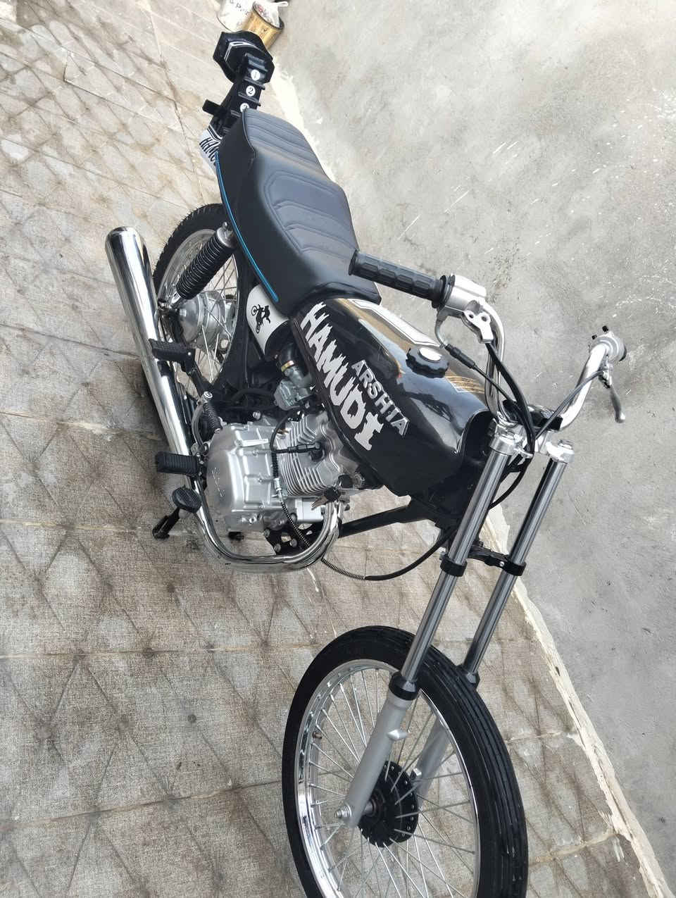 السلام عليكم دراجه🇮🇷 للبيع الناصريه🔻 استوى معم ره سعرها ب🔒 700 قفل
***********🇮🇷
