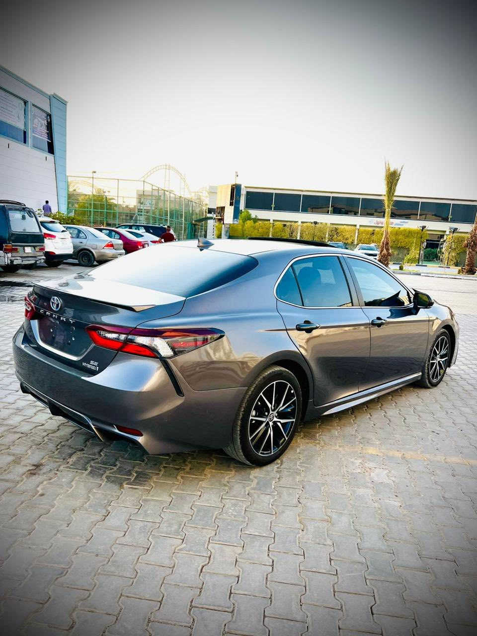 السلام عليكم كامري للبيع موديل2024 SEبلص فول مواصفات رقم بغداد حادثها سطحي بدون ايرباك  صور الحادث مرفقه بالمنشور مكانها بغداد 

‭0790 540 5105‬
