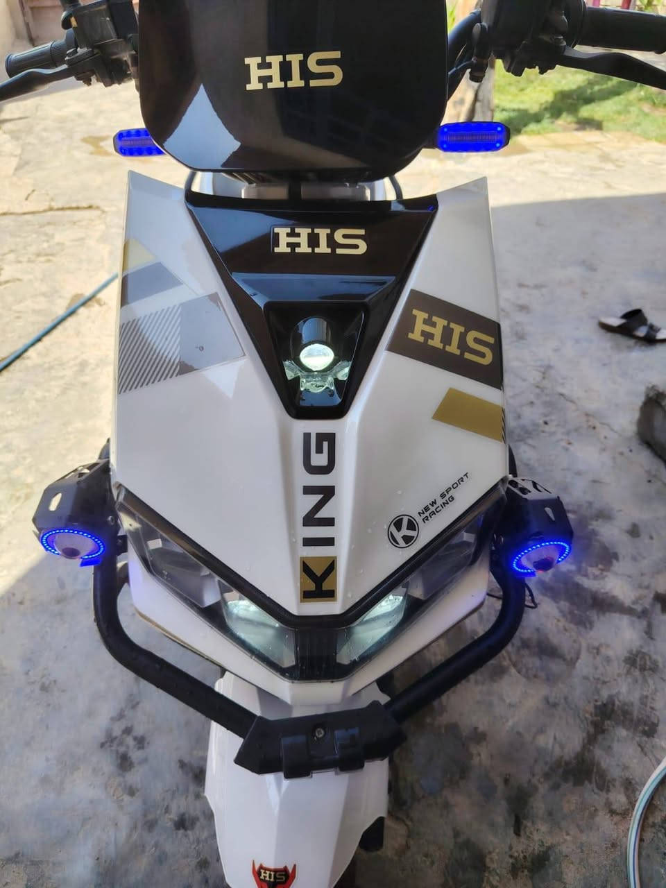 للبيع مستخدمه شي قليل عاطل بيها عقل بس 
السعر 650 مكانها صلاح الدين قضاء بيجي 
***********
