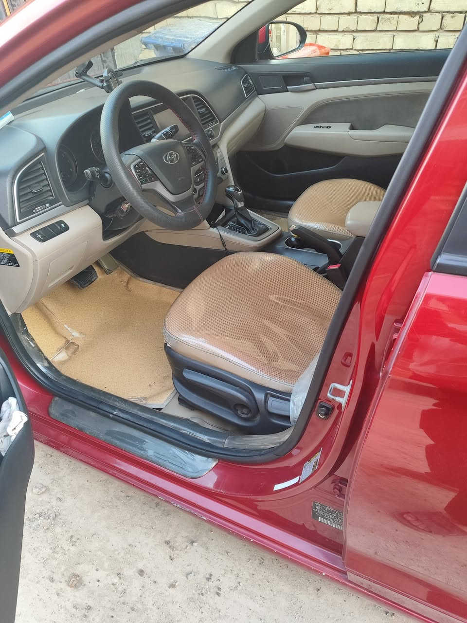 النتر موديل 2017رقم نكليزي بسمي هزه جديده سنويه جديد 
صدر جديد تخم تاير جديد سياره جاهزه من كلشي مكينه كير 
مكفوله ما مفتوح سياره وارد امريكي حدثه جاملغ المامي بس مصبوغ بنيد ما بدل نفسه مصلح سياره كله ليبل واحد مكاني بغداد زعفرانيه الاستفسار ***********السعر سياره 118وبيه 
مجال لشراي شي بسيط
