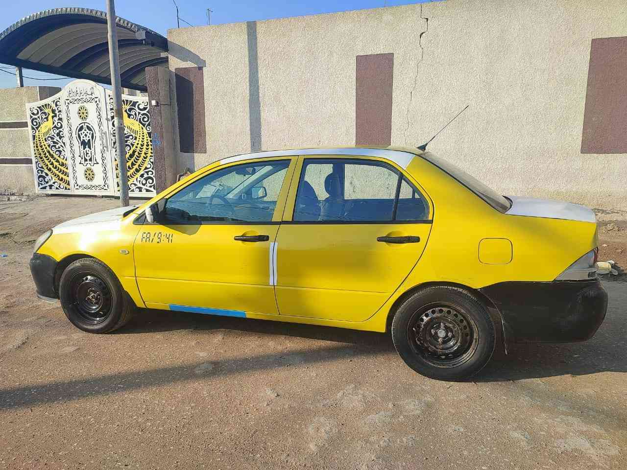 السلا عليكم
لانسر 2010 للبيع محرك كير خير من الله 
محرك 2000 رقم انكليزي بسمي تحويل ثاني يوم
حداديه جديده تخم تاير سياره ماناقصه شي السعر 65 وبيها مجال 
للستفسار الاتصال عل الرقم ***********
