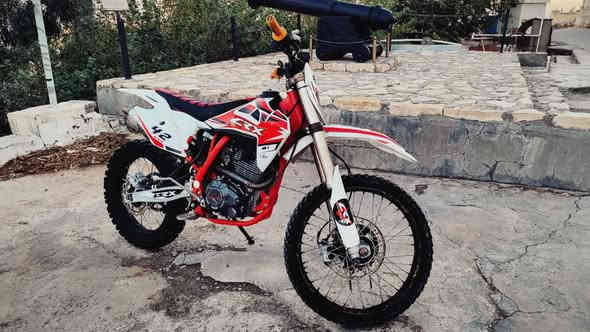 سڵاوی خوا لەهەموو لایەک  srx  بۆفرۆشتن
مۆدێل 2024
مەکینە250زنجیر
ماڵەکەمەزبووتە کارەبایی ومەکینە ڕۆندانی  نیە دوکەڵی نیە سەوتی تیانیە بێسەر ئێشە 
به شه رتي هه مو شتيكي گيرو مه كينه ي به شه رت 
شوين. كويه
***********

لەسەر ئیزنی ئەدمین كويسينجاك
