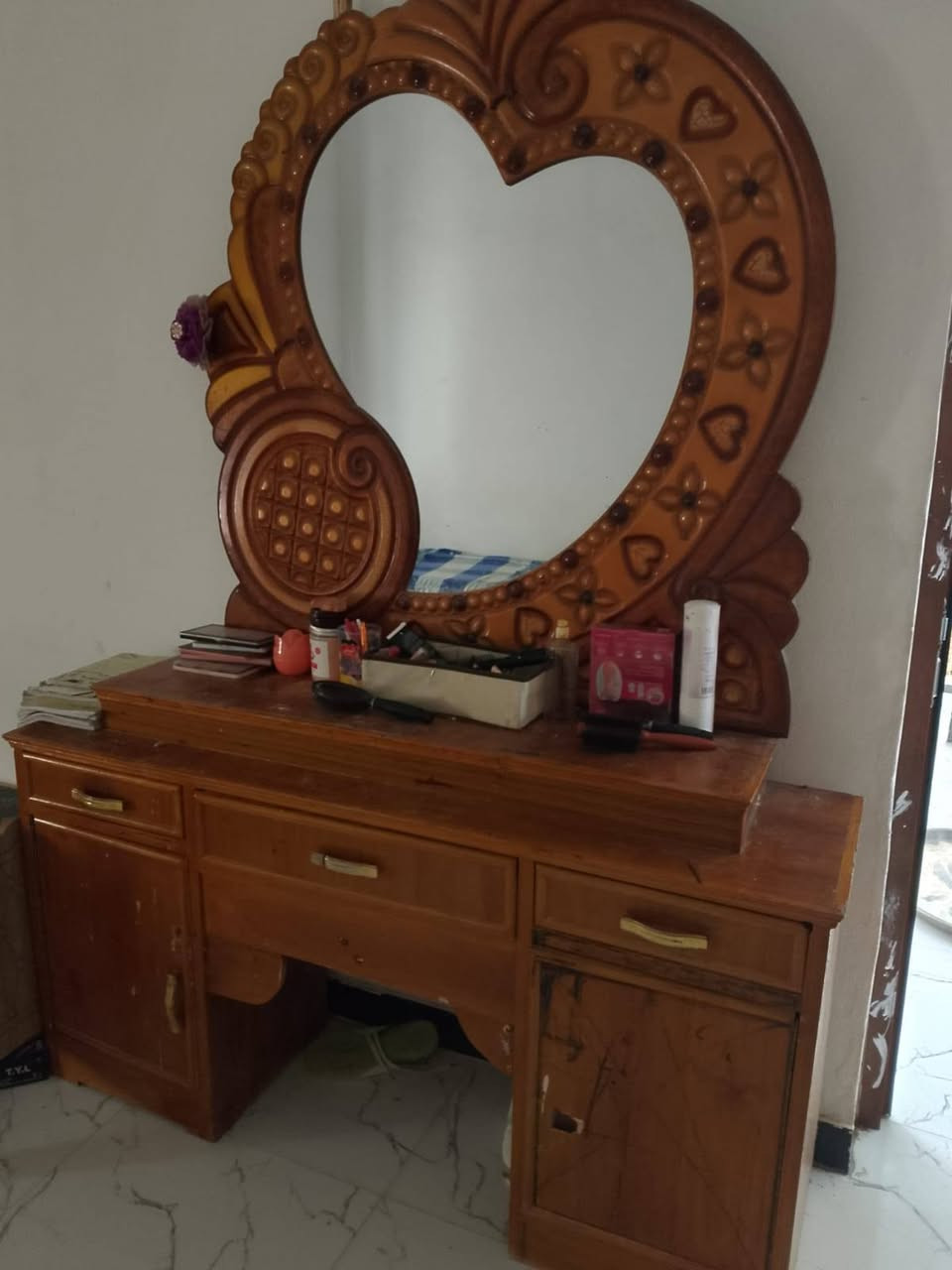 للبيع
***********
