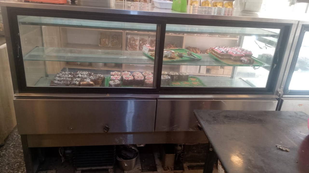 السلام عليكم برادات للبيع ***********
