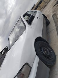 سني للبيع موديل 2000 جاهزة السيارة 23 اتصل 07800722270