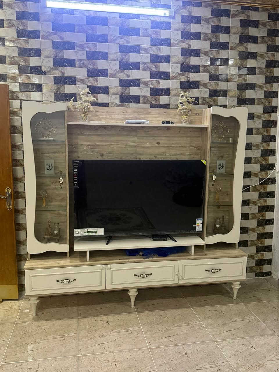 ميز تلفزيون شرط مابي عيب اضاءة داخليه موجوده 125 وبي مجال شراي يجي خاص كركوك, العراق


**إذا كنت صاحب هذا الإعلان وتريد حذفه لأي سبب، رجاءا أرسل رسالة إلى الدعم الفني**