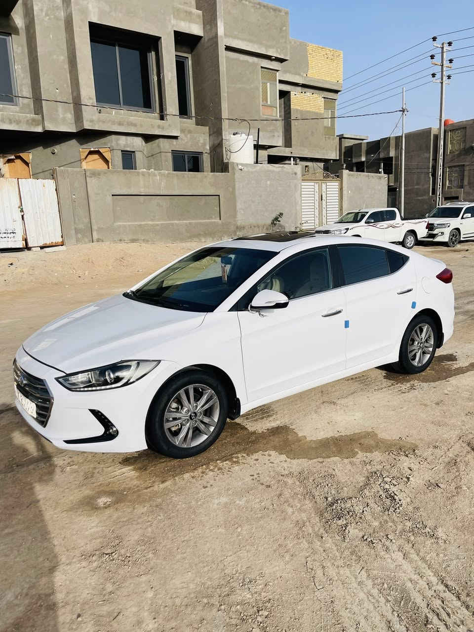 النترا 2017 خليجي مكفوله فول موصفات محرك 1600 تبريد قطعتين فتحه 5 ويل كب ماشيه 120  سياره جديده تبريد ثلج مكاني سماوه ***********
