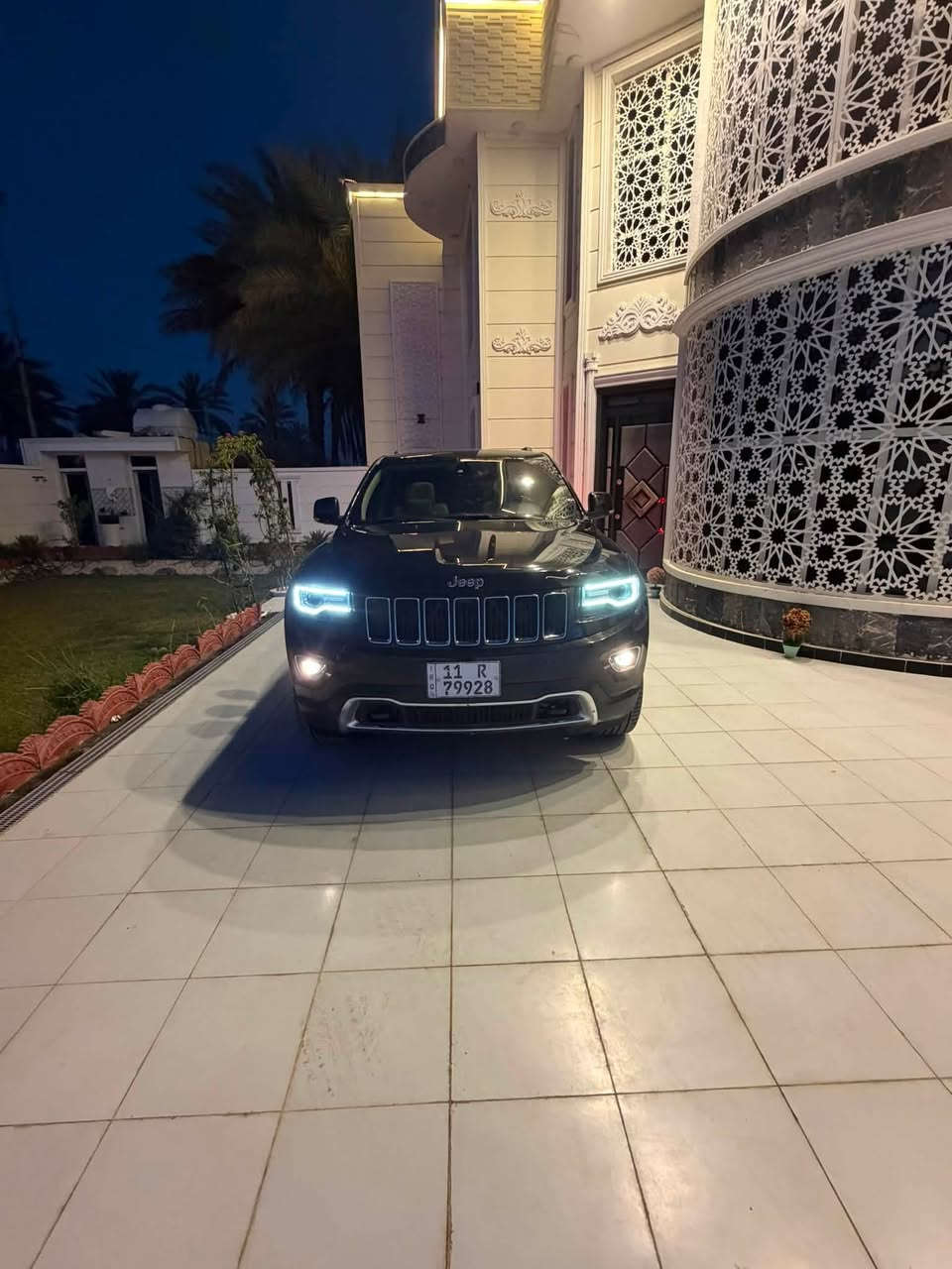 جيب 2014 لون مميز اسود ملكي  لمتددفول مواصفات🍒

وارد خليجي 

السيارة بل واقع احلى من الصور  / السعر 175مراوس حسب القناعه

مكان سيارة بابل. 

رقم السياره بغداد بسمي

 

‎مواصفـات السيارة 🔗 :

📌 المحرك V6 ستة سلندر 3600

📌 الكير اوتماتيك 8 نمر 

📌دفع رباعي 4x4 

📌 المحرك  كفاله بيها نضام FlexFul يدعم بنزين العادي - المحسن - السوبر 

📌  نظام ماوس لتغير وضعيات القيادة (ثلج-طين-جبلي )

📌 ويل 20

📌اللايت زنون 

📌صندوق كهربائي 

📌بانوراما ..

📌 الداخل بيجي 

📌كشنات جلد 

📌كشنات تدفئة الامامي والخلفي

📌الشاشة 8.4 انش الجبيرة 

📌 ٩ سماعات مع مضخم صوت

📌 ابواب بصمة 

📌 حساسات خلفية

📌 كاميرا خلفية 

📌گير طيارة شفتر

📌خزن مقاعد ٣ وضعيات

📌 تسخين مري

📌 نظام ترحيب للمقصوره الداخلية

ملاحظه السياره جديده وجاهزه من كلشي 

كير مكينه حداديه كله كفاله 
 تبريد ثلج

بيه صبغ بل بنيد شبرين ولجنطه هم بيه شويه فقط

بدون دواخل 

رقم الهاتف***********
