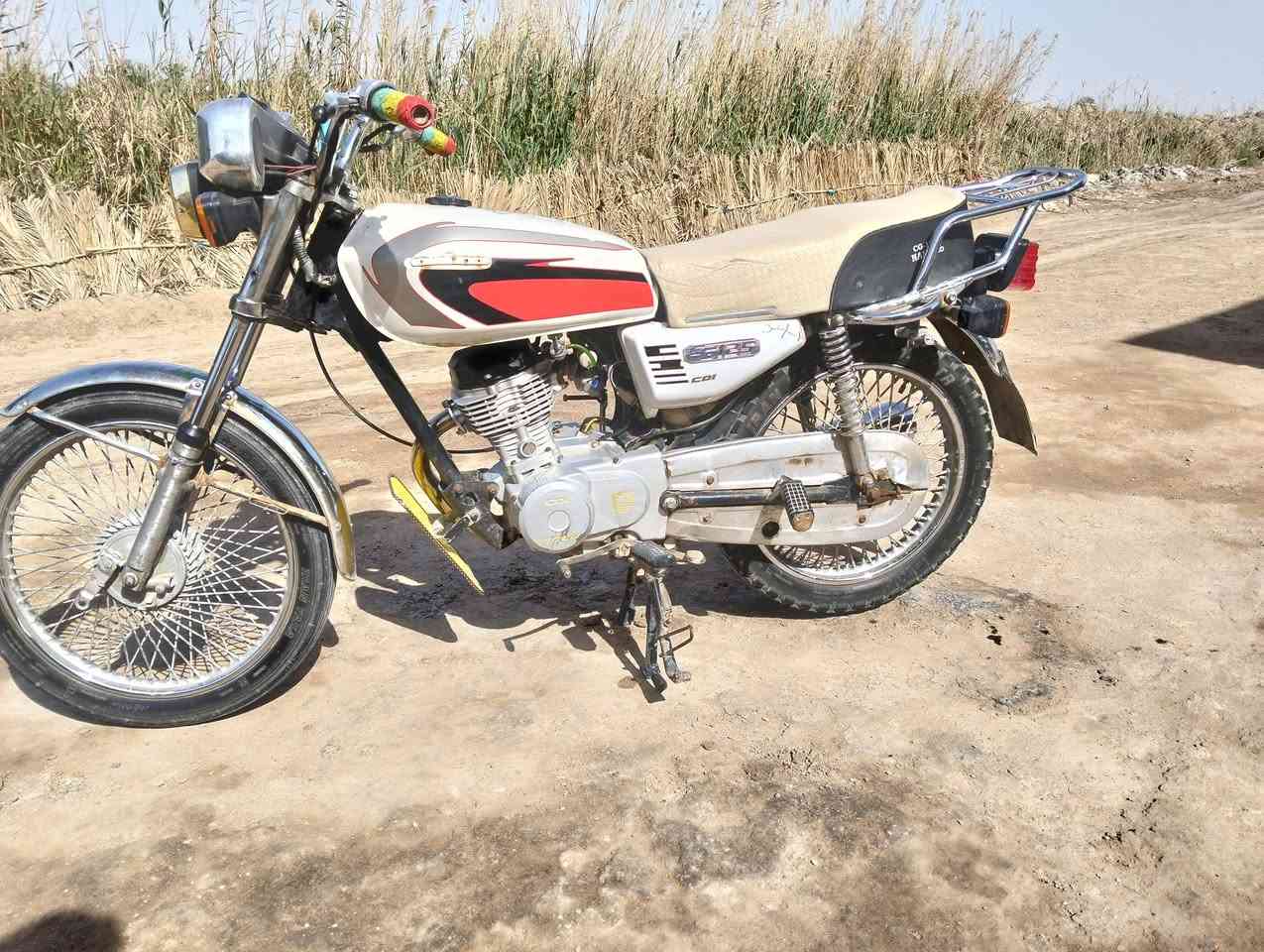 دراجه للبيع تايكر موديل 23 كلك كلك مكفوله كفاله عامه رايدها 400 وبيها مجال قليل مكان ديوانيه دغاره للتصال ***********
