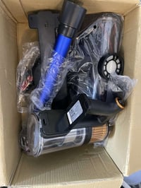 مكنسة شحن • بالكرتون • تحتاج بطارية