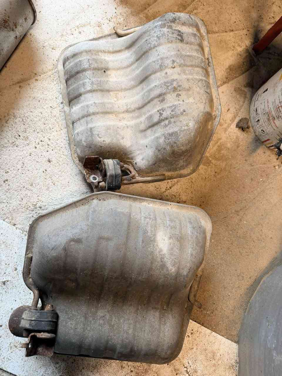 اغراض جارجر للبيع اذا حد يفيدنه صالنصه رياضي 50 دوج وبطيختن 25الف زوج البصرة المدينة


**إذا كنت صاحب هذا الإعلان وتريد حذفه لأي سبب، رجاءا أرسل رسالة إلى الدعم الفني**