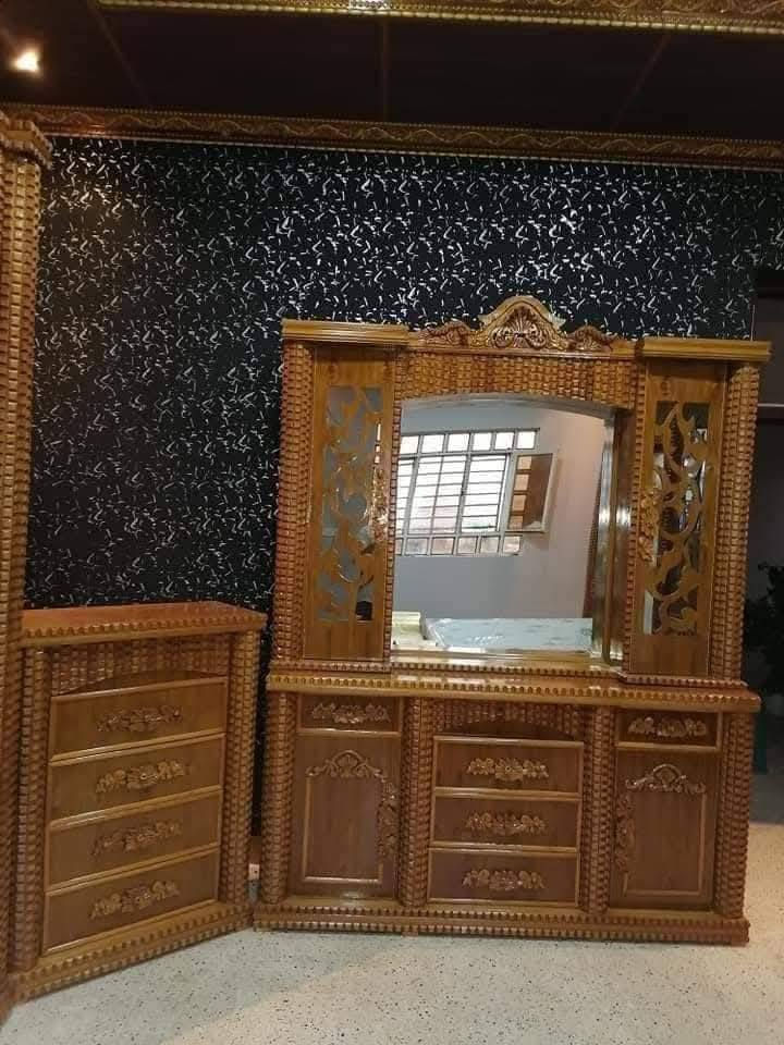 بالتقسيط بالتقسيط بالتقسيط غرف نوم بالتقسيط وبدون مقدمه
جميع انواع غرف النوم الصاج (نقدا) و (بالتقسيط) على 18 شهر بدون مقدمة
يوجد نظام استبدال الغرفة المستعملة بغرفة جديدة و الاتفاق على الفرق
العنوان الموصل الايمن الصناعة القديمة اليابسات بالقرب من جامع ابو زعيان
يوجد فصال حسب الطلب
***********وتساب
المشمولين بالاقساط جميع الموظفين والمتقاعدين وابطال الداخلية والدفاع  والوريث على مصرف الرافدين حاملي بطاقة الماستر كارد
