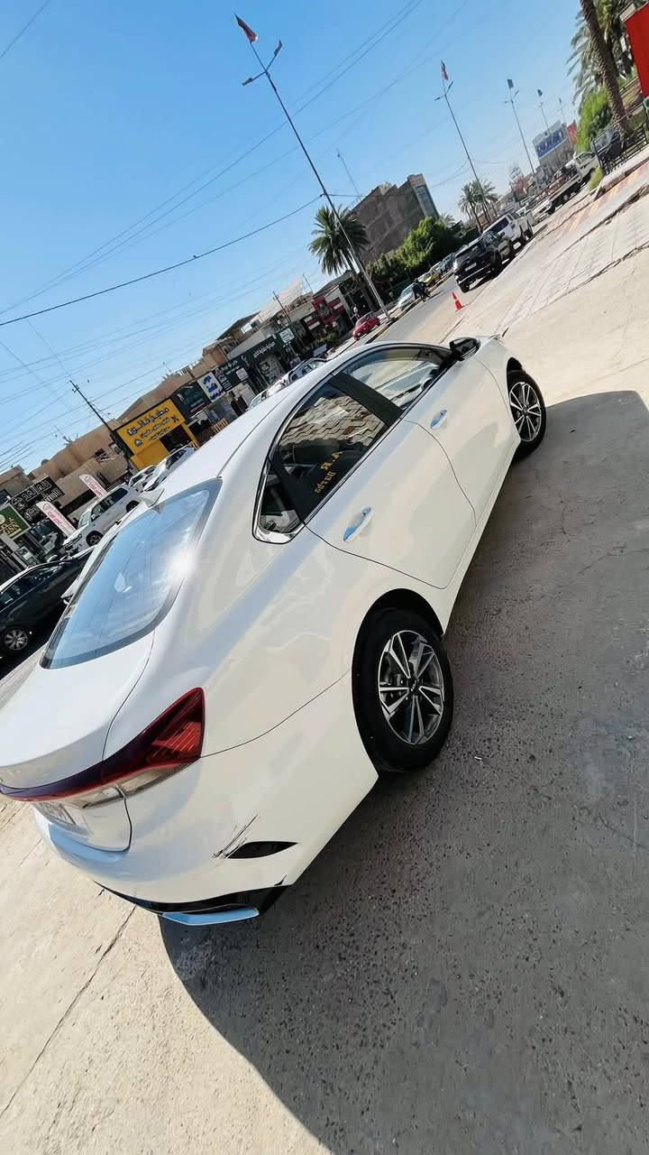حبايب k3 انتاج الصين 
فووول 1/1 معروف مواصفاتة عدة الكرسي مو كهرباء 
موديل 2023 كفالة عامة 
عدة  طخة بسيطة بهلال الجاملغ الخلفي 
ترجع بارد والباقي موضح بالصور 
ماشية 15الف و900 
جديدة بمعنى الكلمة تجي وتشوف بعينك 
مكاني بغداد السيدية ***********
السعر 133$ وبيه مجال انشالله بالمعقول
