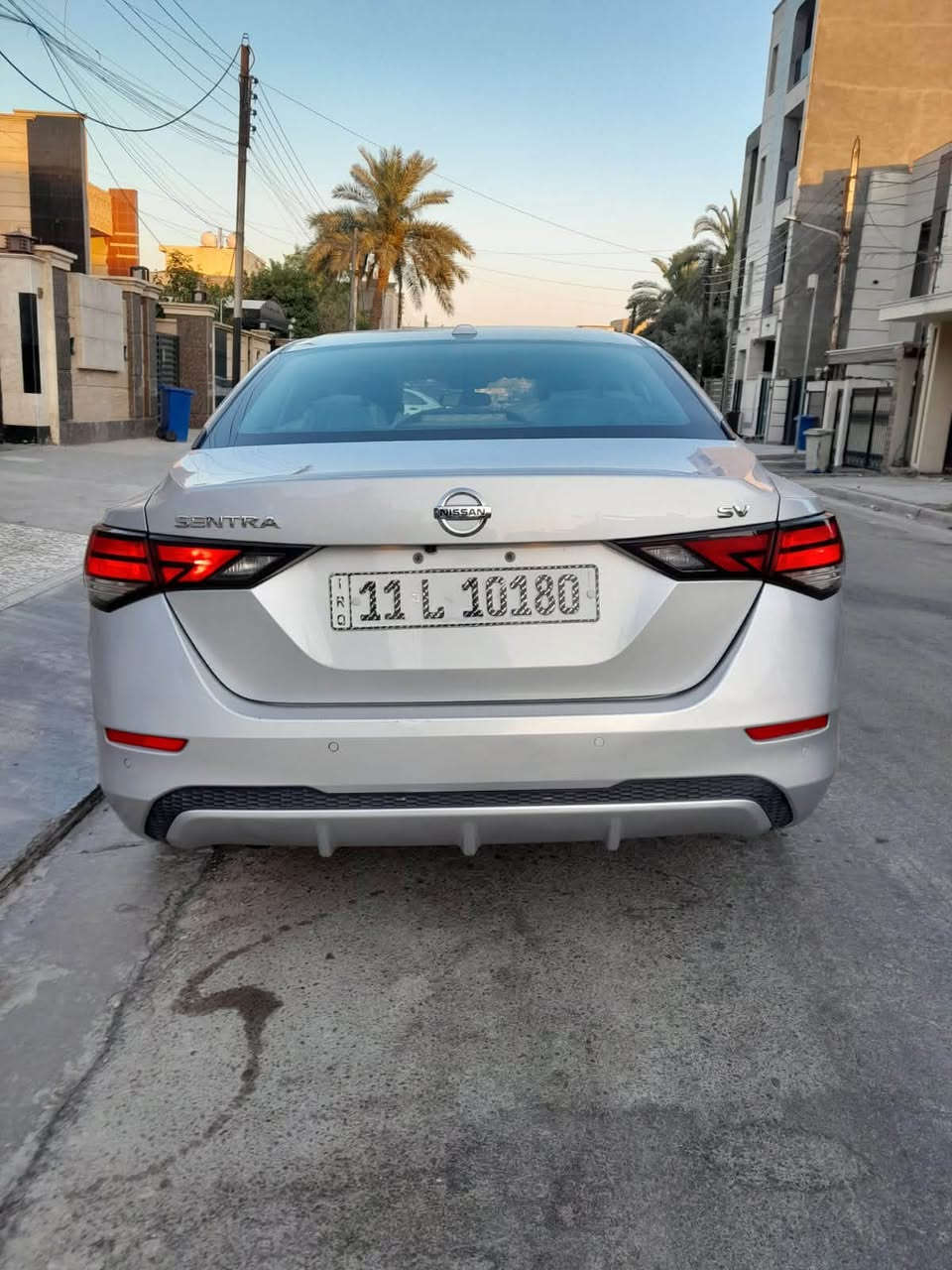 السلام عليكم للبيع نيسان سينترا SV2023رقم بغداد تحويل مباشرحادث بنيد صبغ محرك 2000 كامره بصمه تشغيل ويل كب رادار السياره جاهزه من كلشي ماشيه 28000 مايل كير مكينه مكفولات تخم تاير السعر 135$ وبيه مجال مكان السياره بغداد العامريه رقم تلفون ***********
