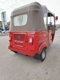 السلا م عليكم شباب عندي تكتك موديل 22 شهر ١١ لوك جديد كفاله عامه كشر و...