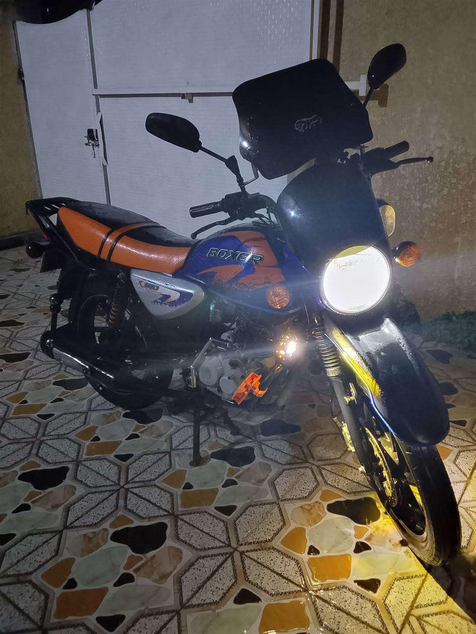 دراجه بوكسر موديل 20
دراجه امجفته تجفيت شركه دراجه خير من الله ومرقم وكامل 
والسعر خاص..
او ع الرقم ‏‪***********‬‏
