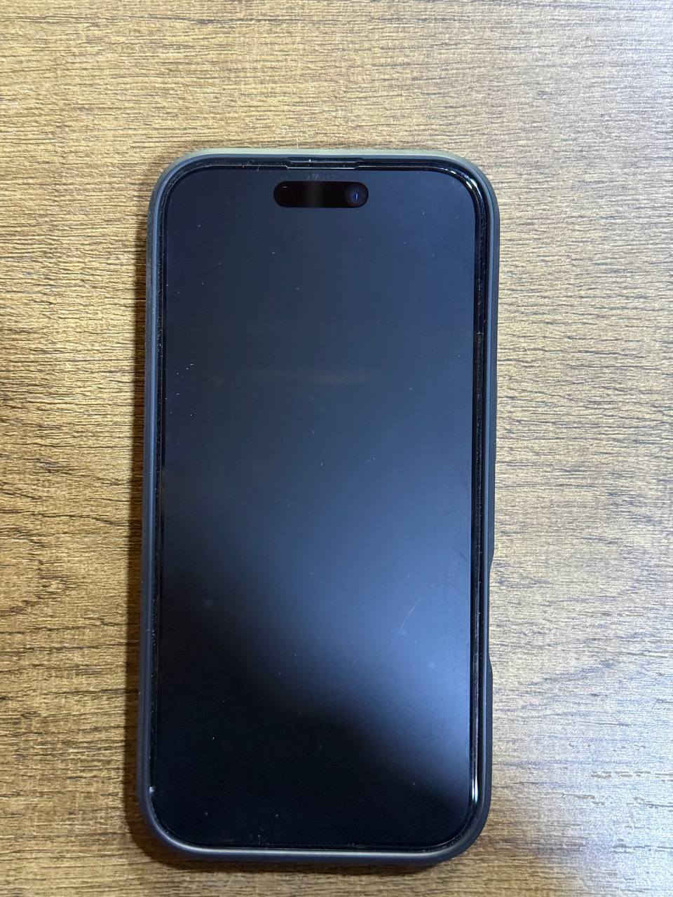 ايفون16 عادي مكفول فقط بي شامه السعر ب615وبي مجال واي استفسار رقم الهاتف ***********واتساب
